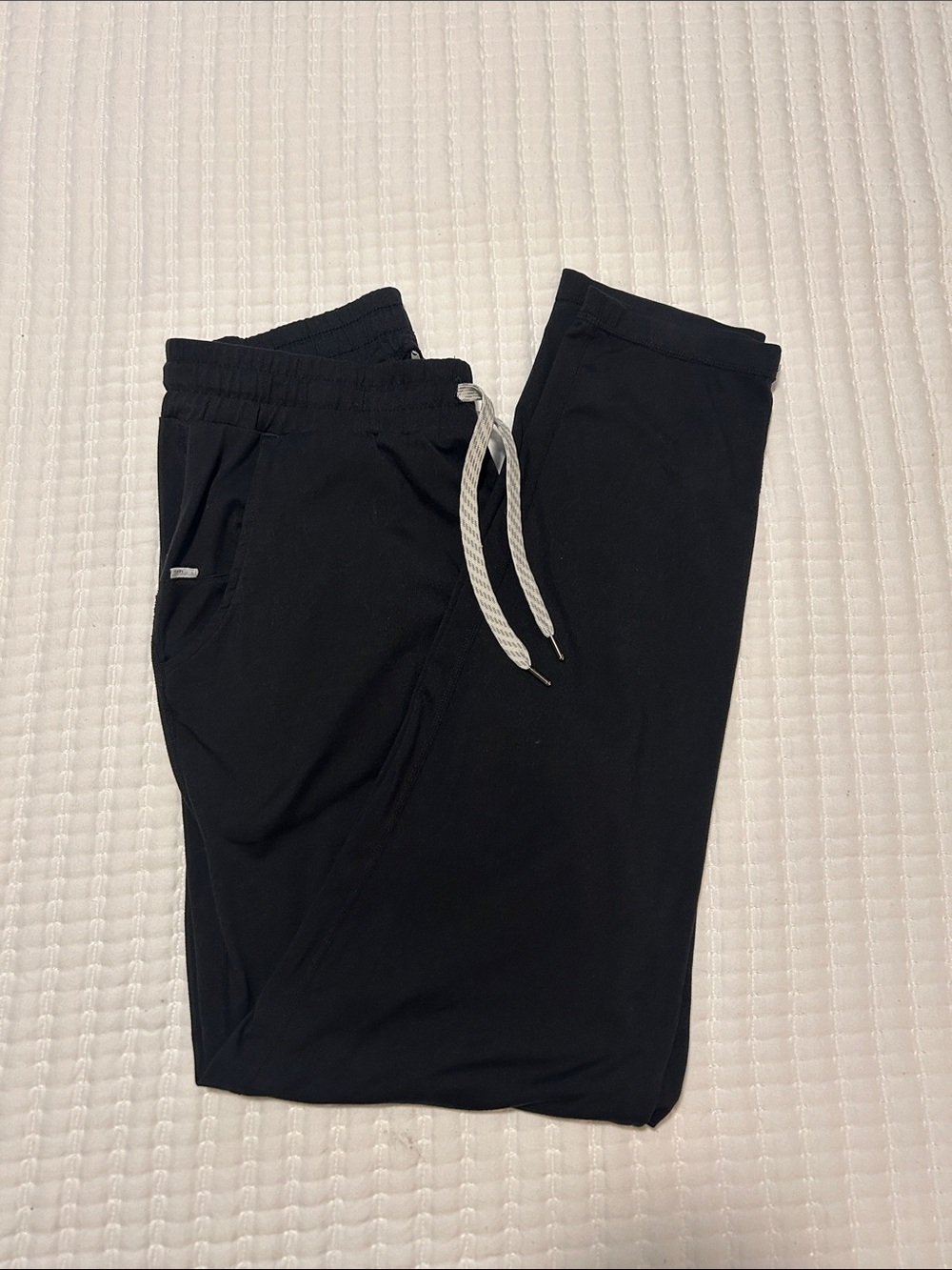 Vuori Black Jogger Sweatpants with White Drawstring Medium